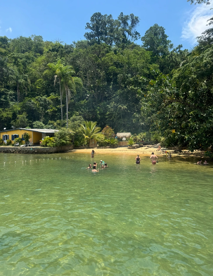 Praia do Amor, parada do roteiro Meia-Volta